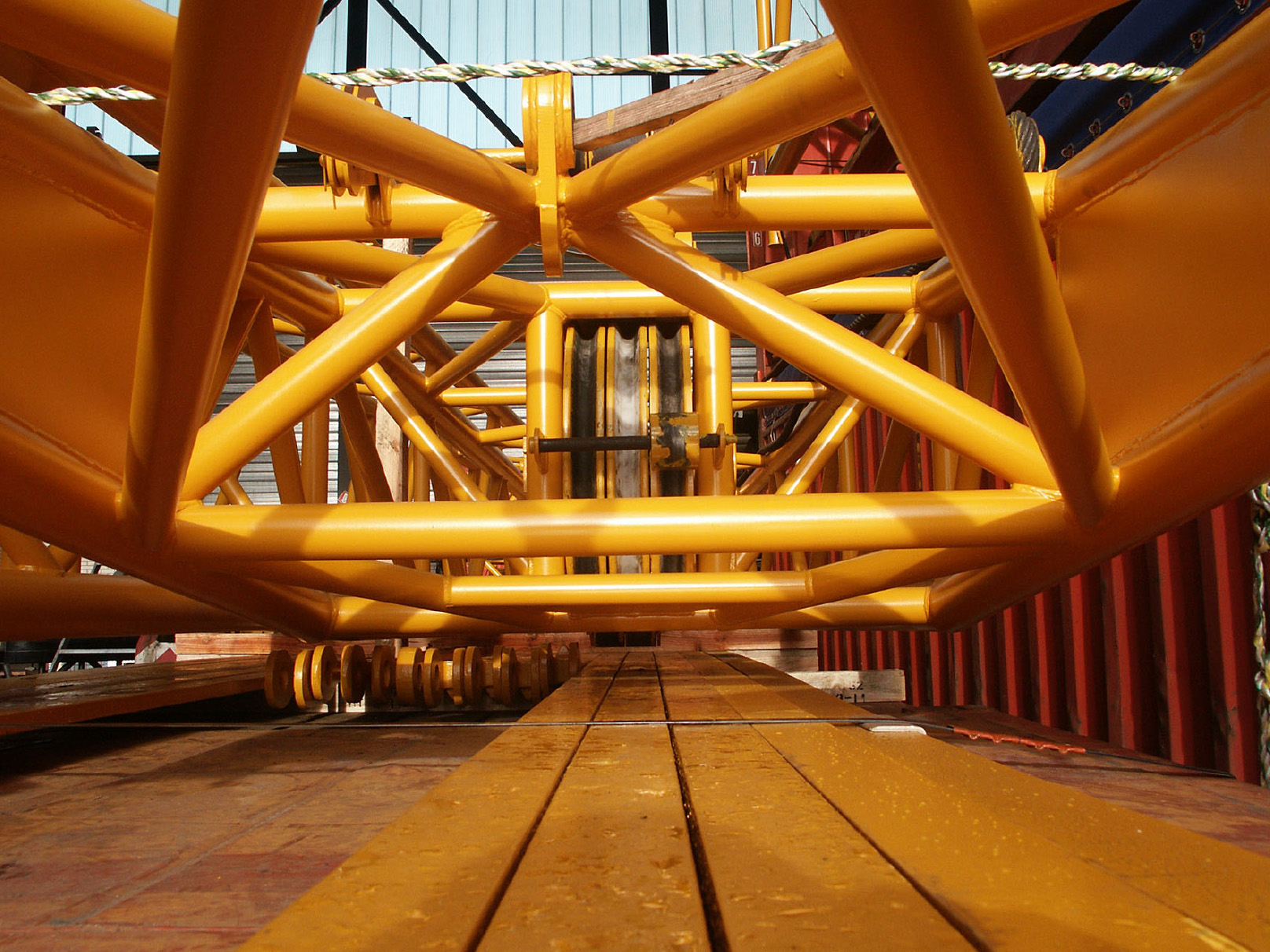Lattice boom close-up